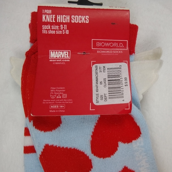 NWT Marvel Adult Knee High Novelty Socks Hearts and Wings Cpt. America ❤️🪽 Hero - Picture 3 of 4
